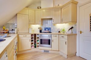 Kitchen- click for photo gallery
